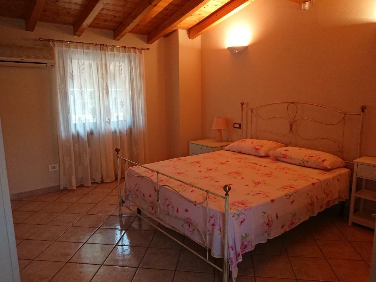 Il Carpino Bianco Bilocale Apartment Puegnago Ngoại thất bức ảnh